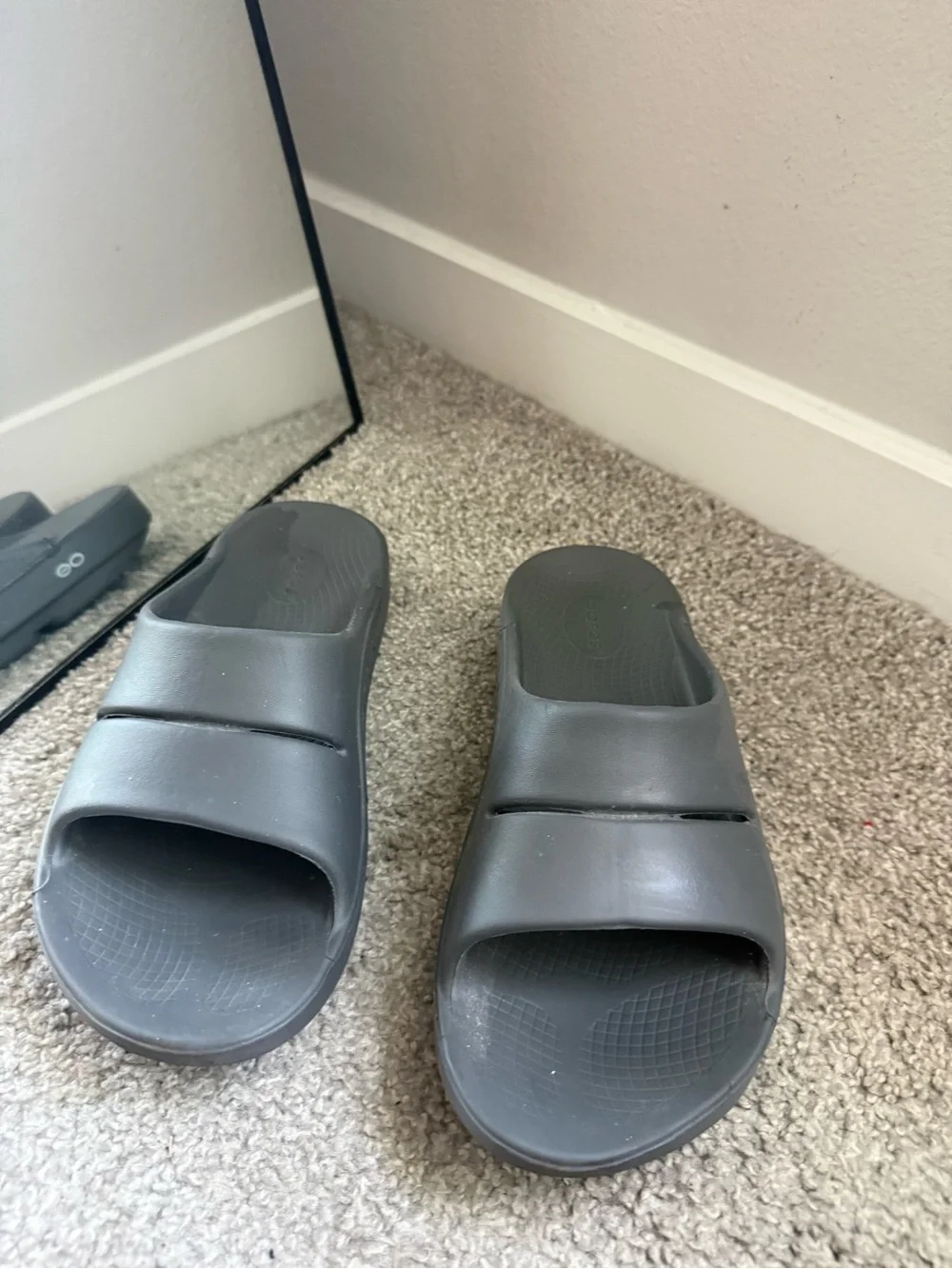 OOFOS‎ Ooahh Recovery Comfort Slide Sandals Slip On Grey Men's 11/Women's 13